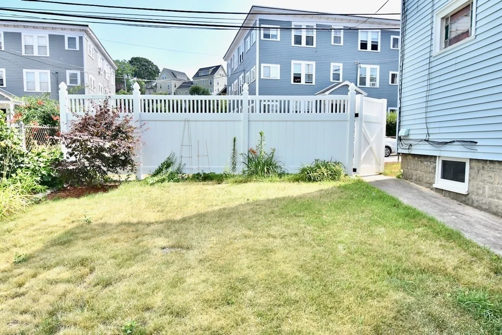 4 bed, 2 bath apartment for rent at 371 Savin Hill Unit 2, Dorchester — photo 30 of 31
