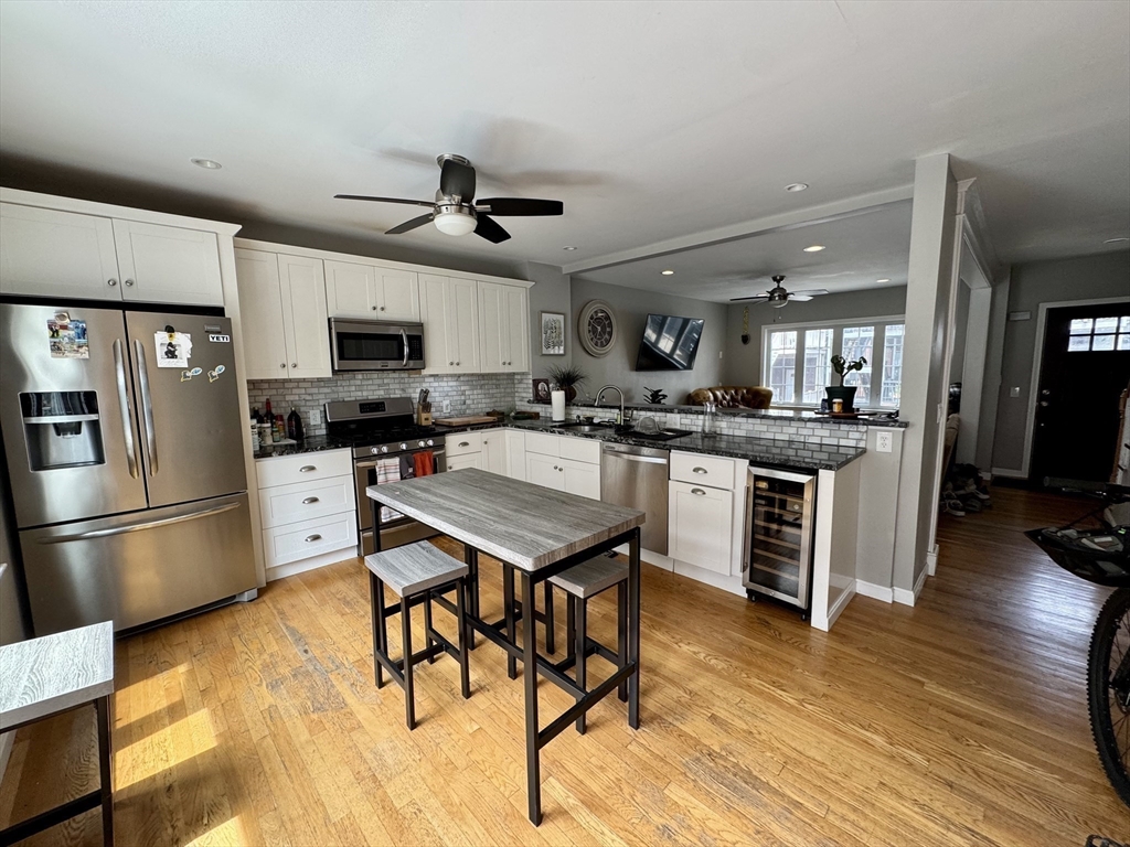 3 bed, 2.5 bath apartment for rent at 371 Silver St Unit 1, South Boston — photo 16 of 33