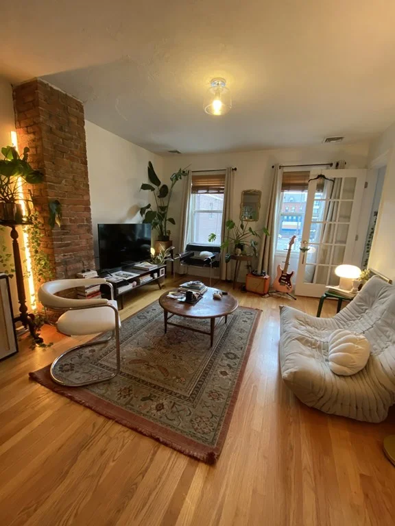 1 bed, 1 bath apartment for rent at 372 Athens St Unit 201, South Boston