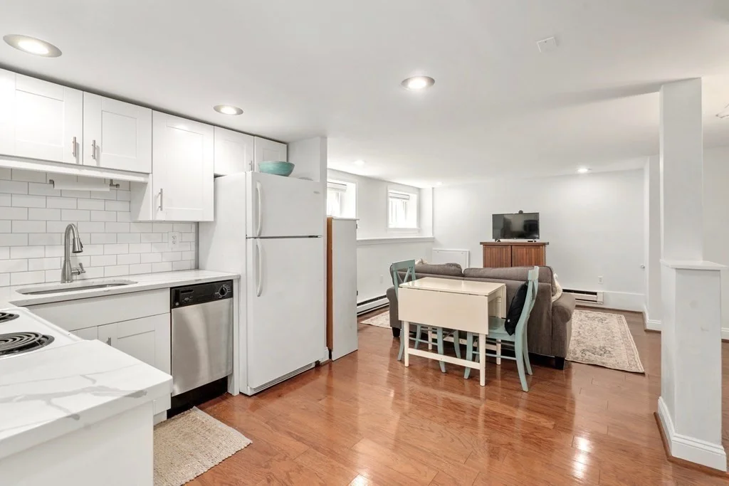 1 bed, 1 bath apartment for rent at 372 Bunker Hill St Unit 1, Charlestown — photo 2 of 14