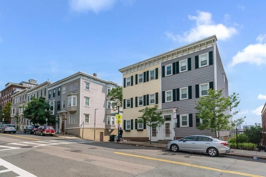1 bed, 1 bath apartment for rent at 372 Bunker Hill St Unit 1, Charlestown — photo 12 of 14