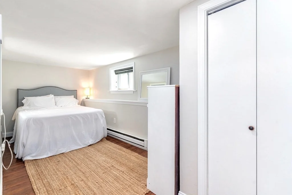 1 bed, 1 bath apartment for rent at 372 Bunker Hill St Unit 1, Charlestown — photo 8 of 14