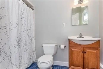 1 bed, 1 bath apartment for rent at 372 Bunker Hill St Unit 3, Charlestown — photo 6 of 8
