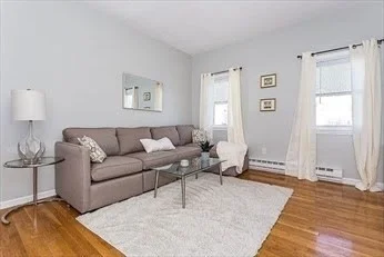 1 bed, 1 bath apartment for rent at 372 Bunker Hill St Unit 3, Charlestown — photo 3 of 8