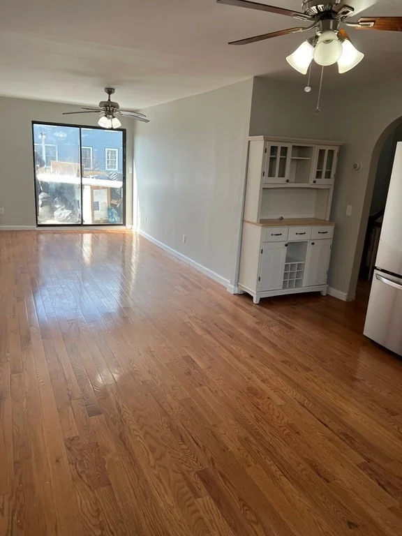 3 bed, 1 bath apartment for rent at 372 Dorchester Unit 2, South Boston