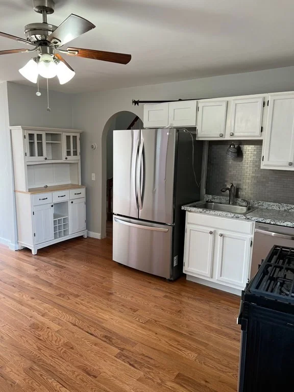 3 bed, 1 bath apartment for rent at 372 Dorchester Unit 2, South Boston — photo 4 of 15