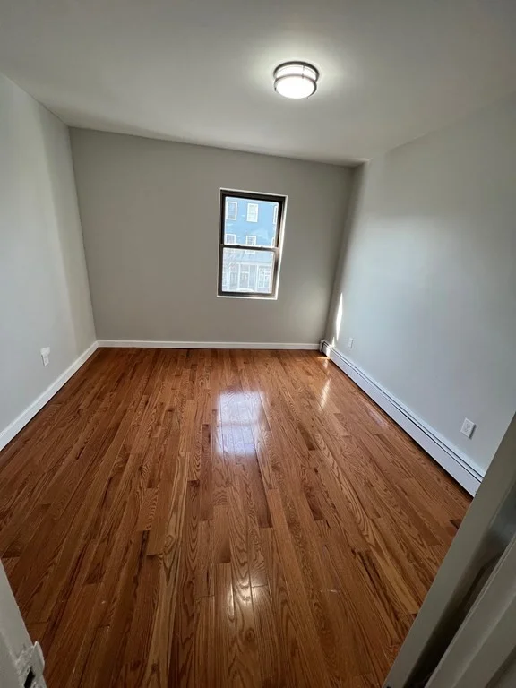 3 bed, 1 bath apartment for rent at 372 Dorchester Unit 2, South Boston — photo 8 of 15