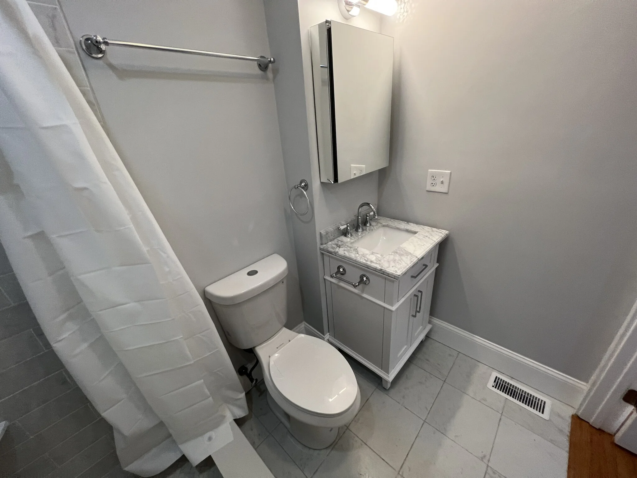 1 bed, 1 bath apartment for rent at 372 Oxford St Unit 1, Ward Two — photo 17 of 17