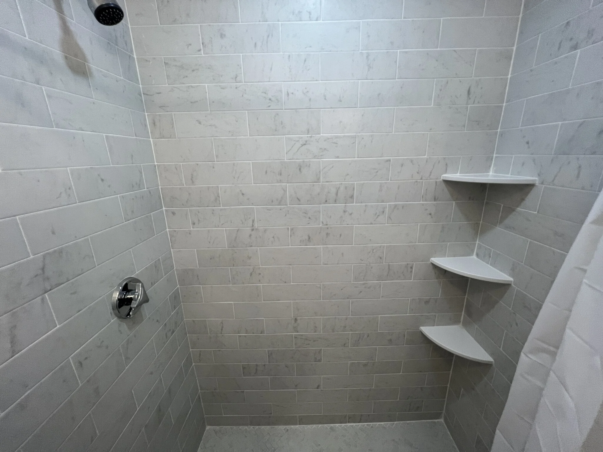 1 bed, 1 bath apartment for rent at 372 Oxford St Unit 1, Ward Two — photo 16 of 17
