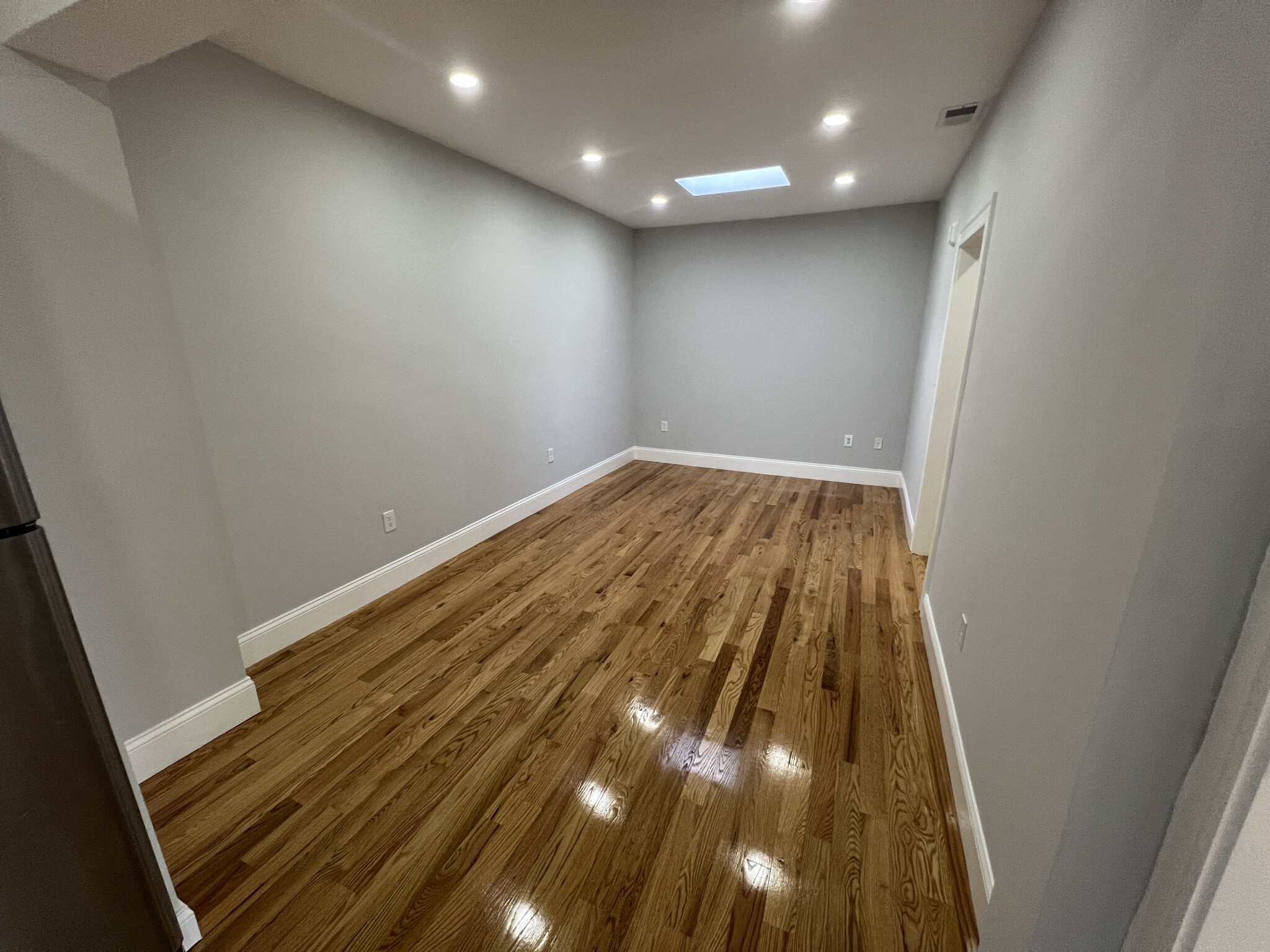 2 bed, 1 bath apartment for rent at 372 Oxford St Unit 5, Ward Two — photo 6 of 21