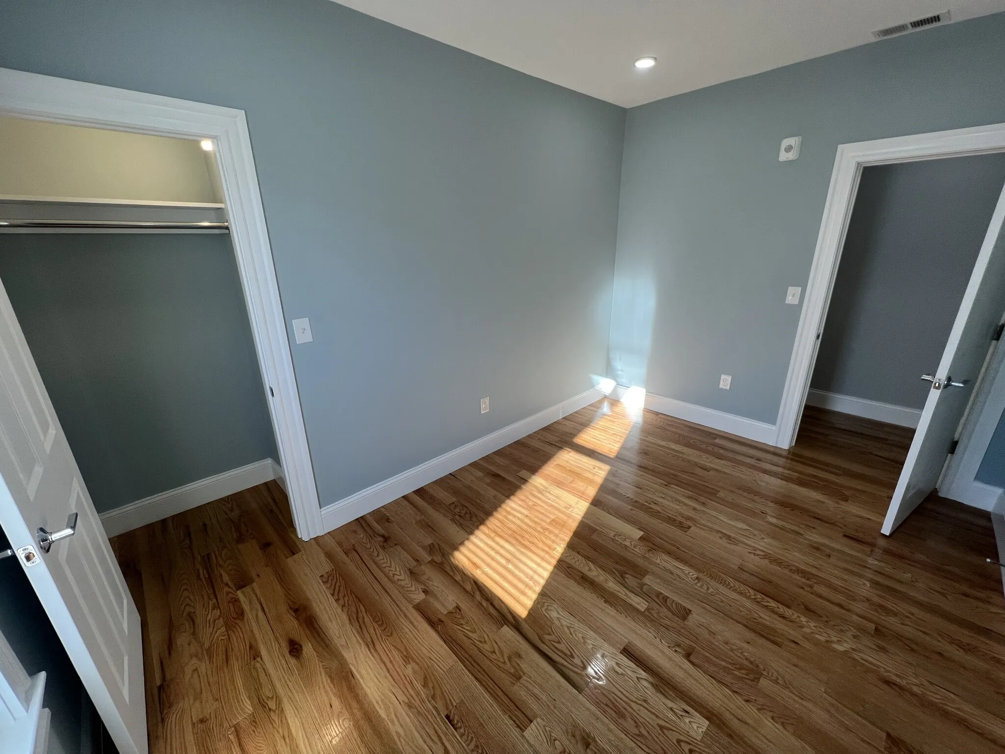 2 bed, 1 bath apartment for rent at 372 Oxford St Unit 6, Ward Two — photo 11 of 26