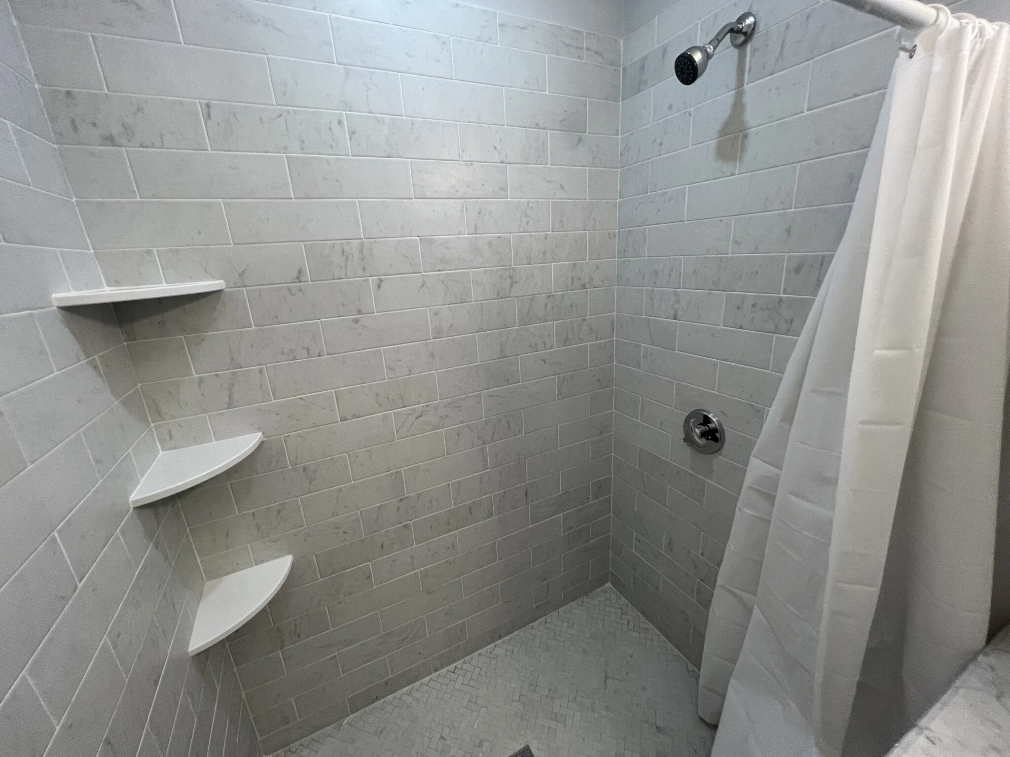 2 bed, 1 bath apartment for rent at 372 Oxford St Unit 6, Ward Two — photo 26 of 26