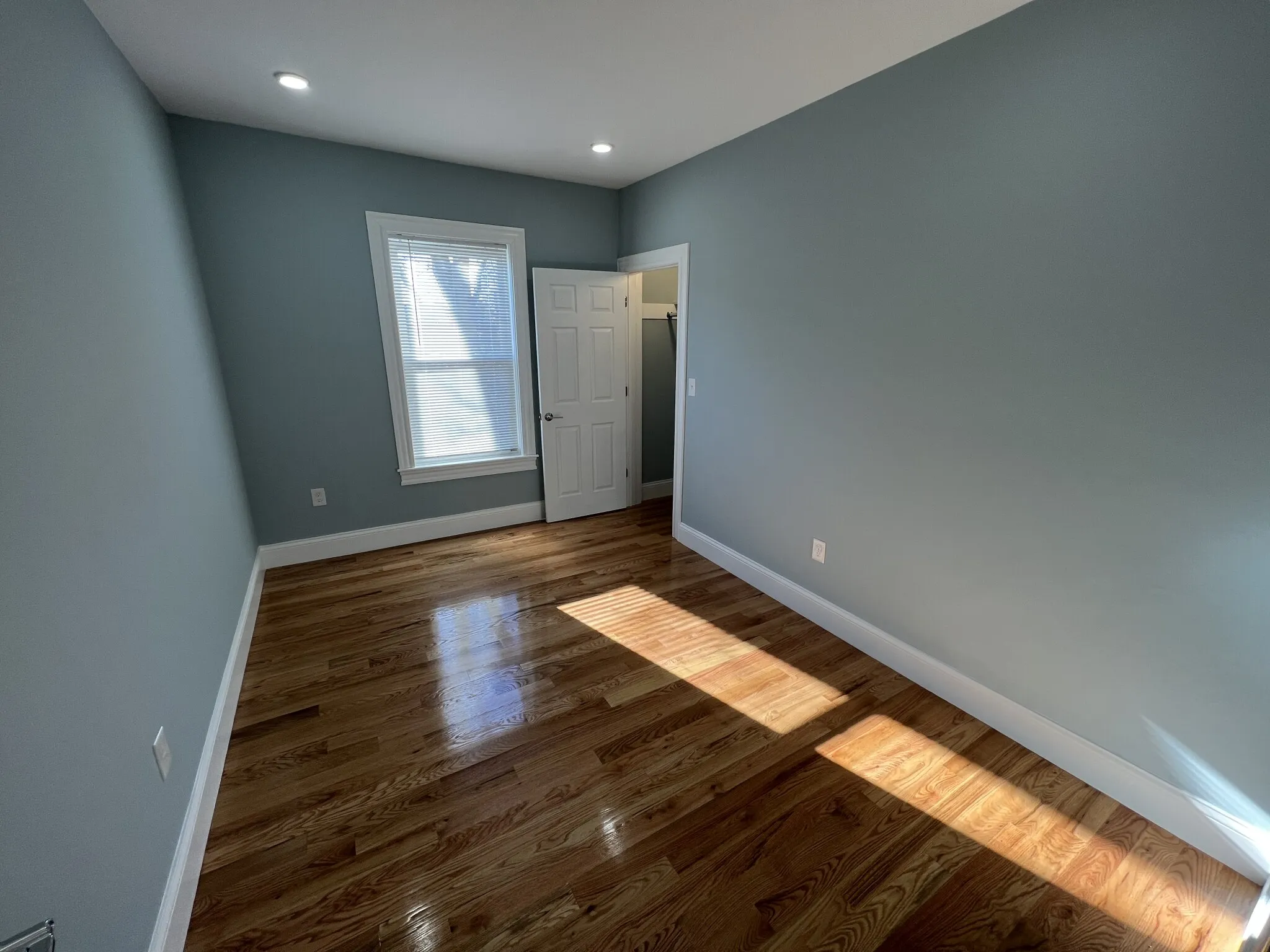 2 bed, 1 bath apartment for rent at 372 Oxford St Unit 6, Ward Two — photo 13 of 26