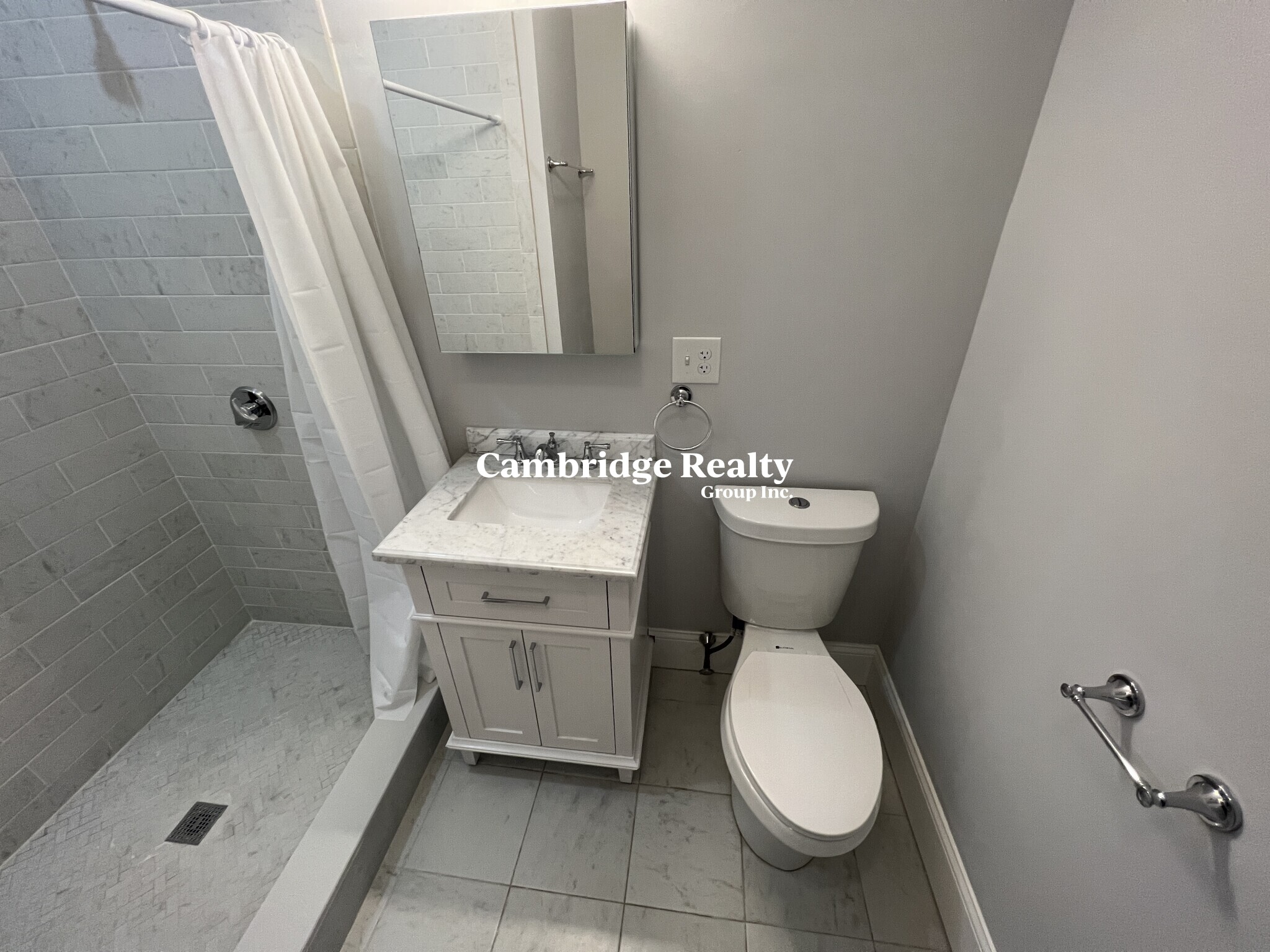 2 bed, 1 bath apartment for rent at 372 Oxford St Unit 6T, Ward Two — photo 25 of 26