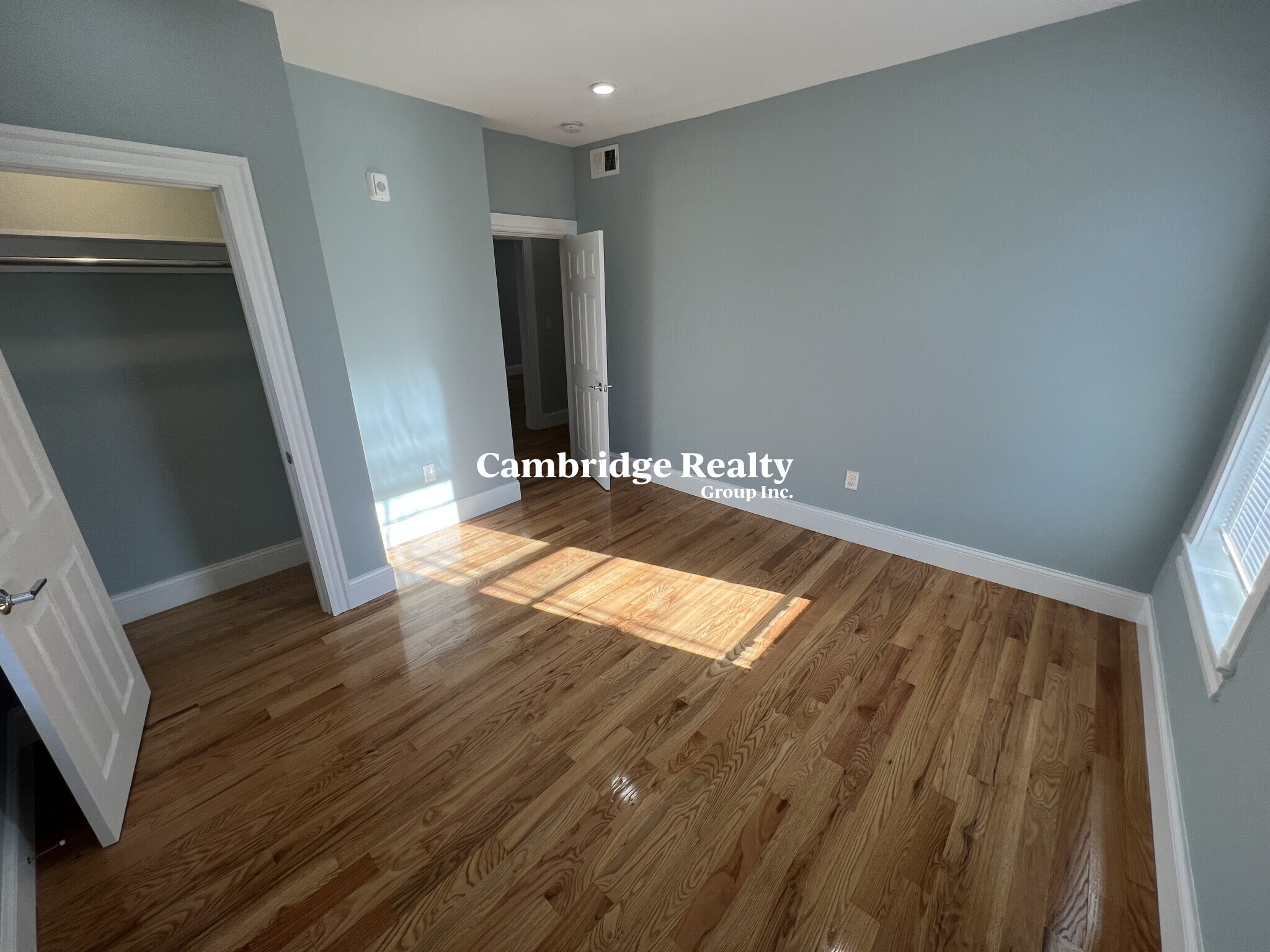 2 bed, 1 bath apartment for rent at 372 Oxford St Unit 6T, Ward Two — photo 15 of 26