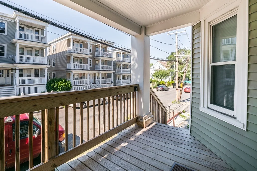 3 bed, 1 bath apartment for rent at 373 Centre St Unit 2, Dorchester — photo 14 of 16