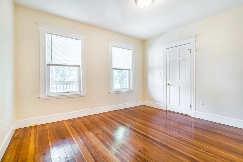 3 bed, 1 bath apartment for rent at 373 Centre St Unit 2, Dorchester — photo 6 of 16