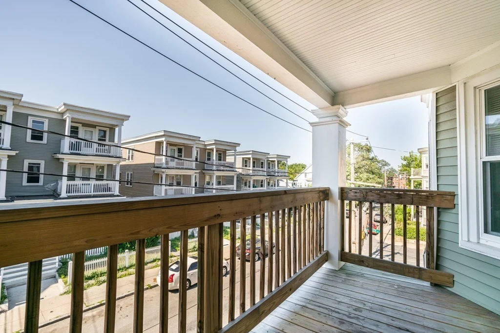 3 bed, 1 bath apartment for rent at 373 Centre St Unit 2, Dorchester — photo 13 of 16