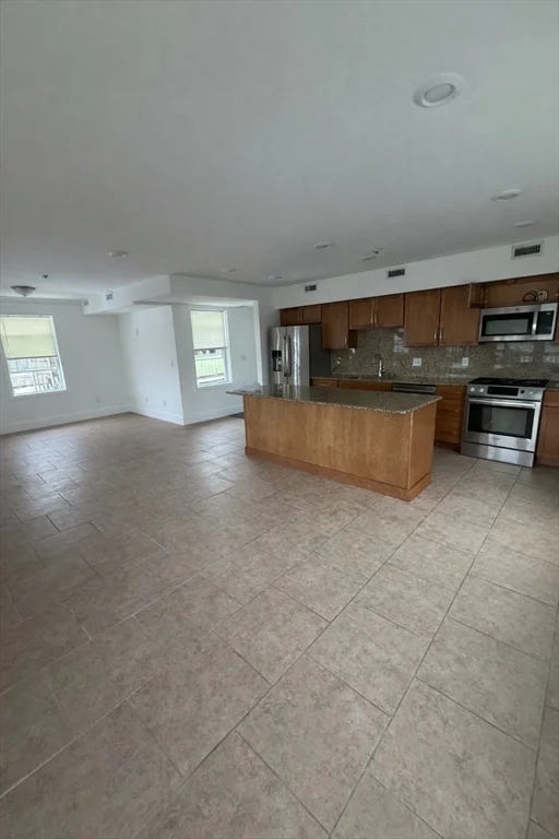 4 bed, 1 bath apartment for rent at 373 Crescent Ave Unit 1, Chelsea — photo 8 of 13