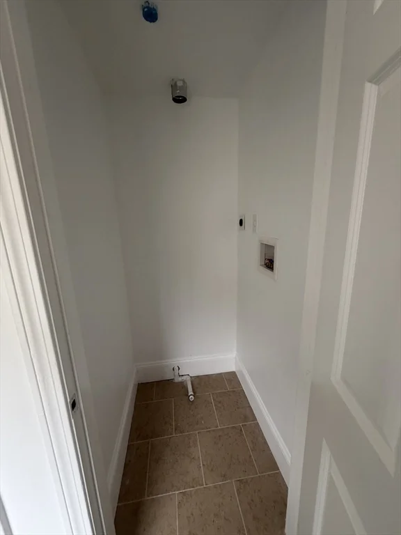 4 bed, 1 bath apartment for rent at 373 Crescent Ave Unit 1, Chelsea — photo 5 of 13