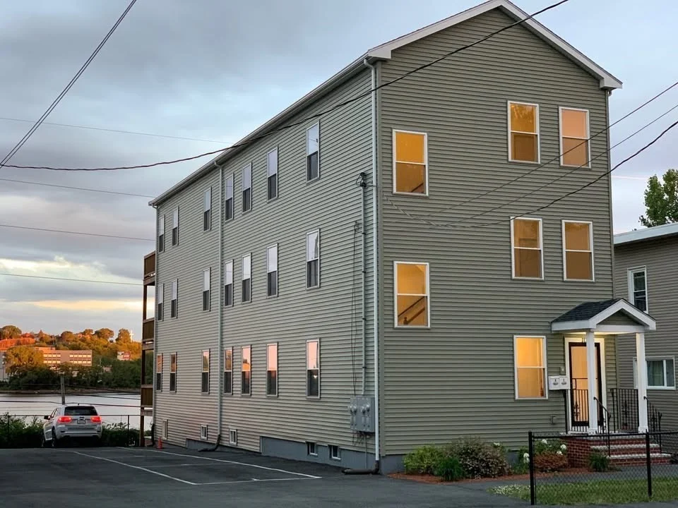 4 bed, 1 bath apartment for rent at 373 Crescent Ave Unit 3, Chelsea