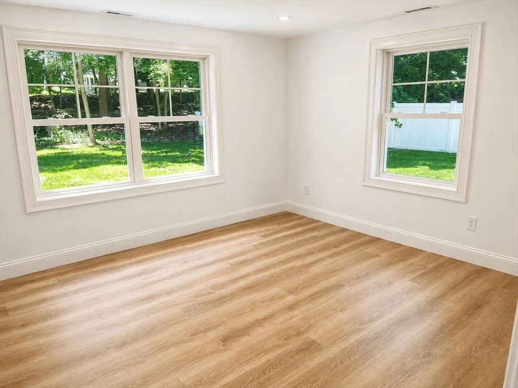3 bed, 1 bath apartment for rent at 373 Eliot St, Ashland — photo 7 of 13