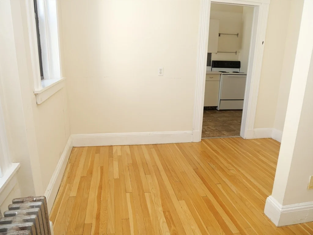 1 bed, 1 bath apartment for rent at 373 Harvard St Unit 6, North Brookline