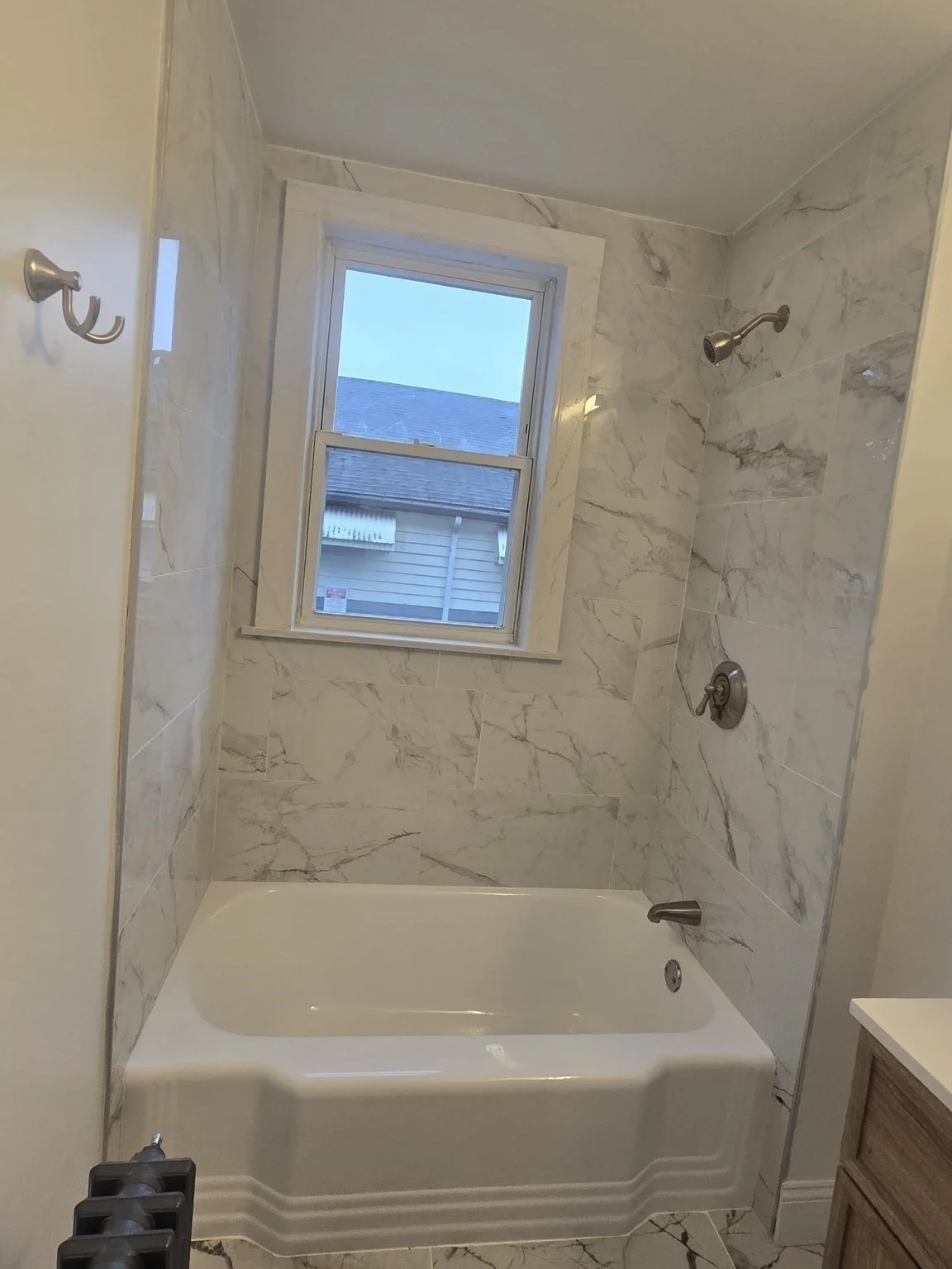 4 bed, 1 bath apartment for rent at 373 Hollis Unit 1, Framingham — photo 7 of 16