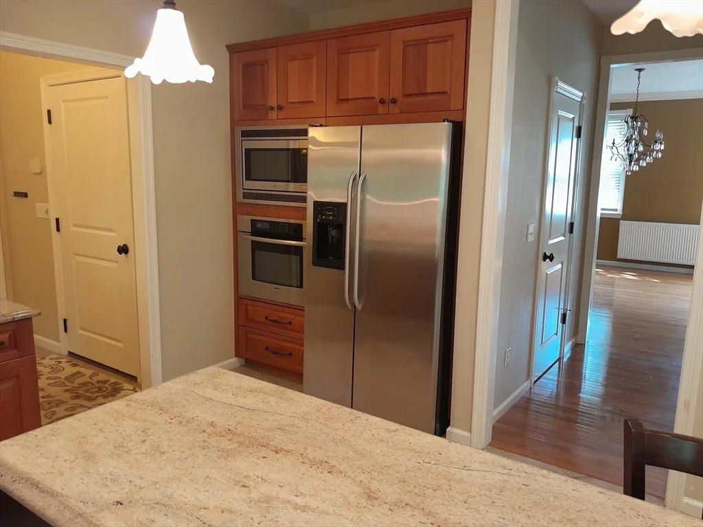 4 bed, 2 bath apartment for rent at 373 Littlefield Ln Unit 0, Marlborough — photo 12 of 36
