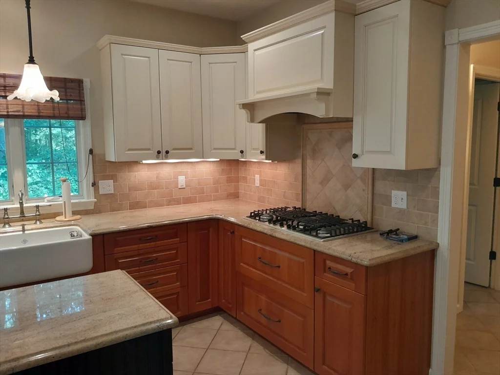 4 bed, 2 bath apartment for rent at 373 Littlefield Ln Unit 0, Marlborough — photo 9 of 36