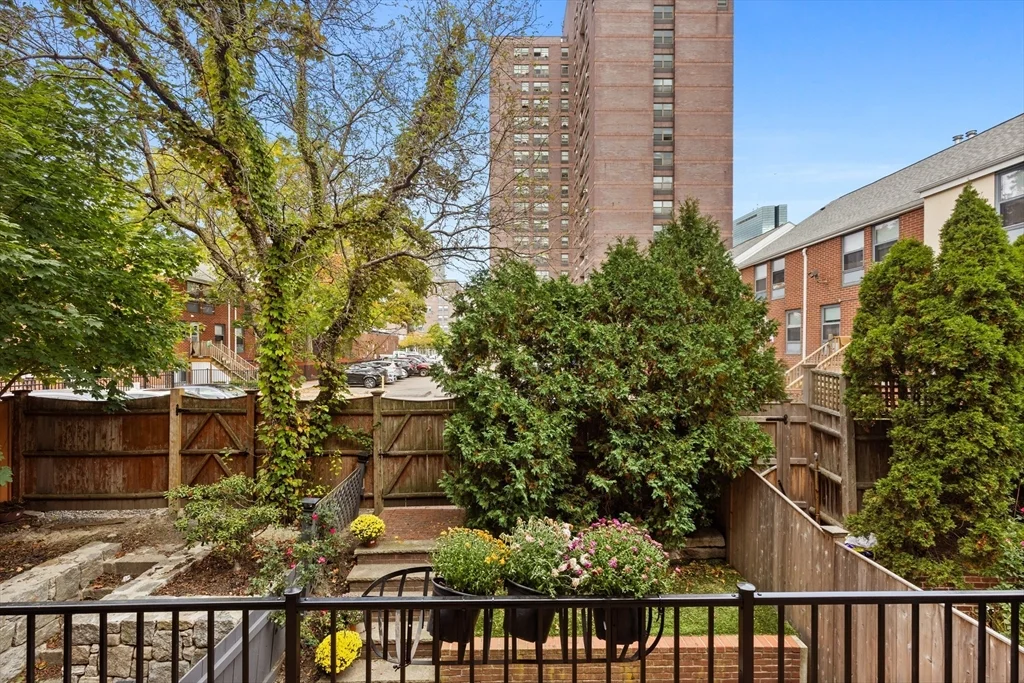 2 bed, 1 bath apartment for rent at 373 Shawmut Ave Unit 1, South End — photo 23 of 27
