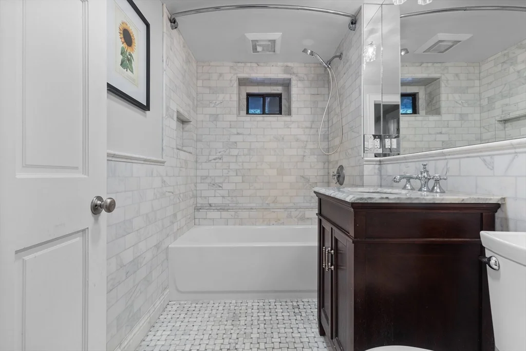 2 bed, 1 bath apartment for rent at 373 Shawmut Ave Unit 1, South End — photo 19 of 27