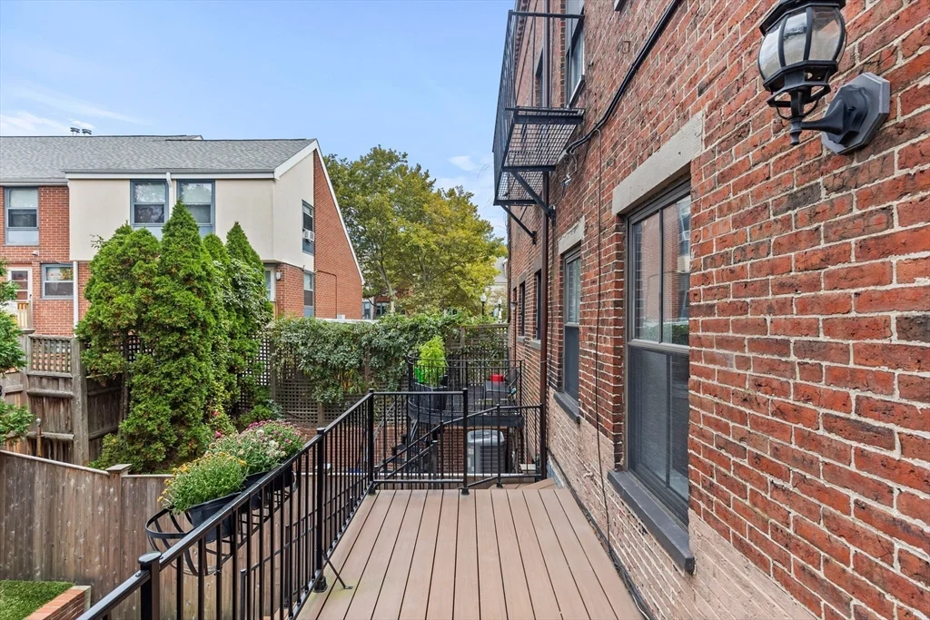 2 bed, 1 bath apartment for rent at 373 Shawmut Ave Unit 1, South End — photo 21 of 27