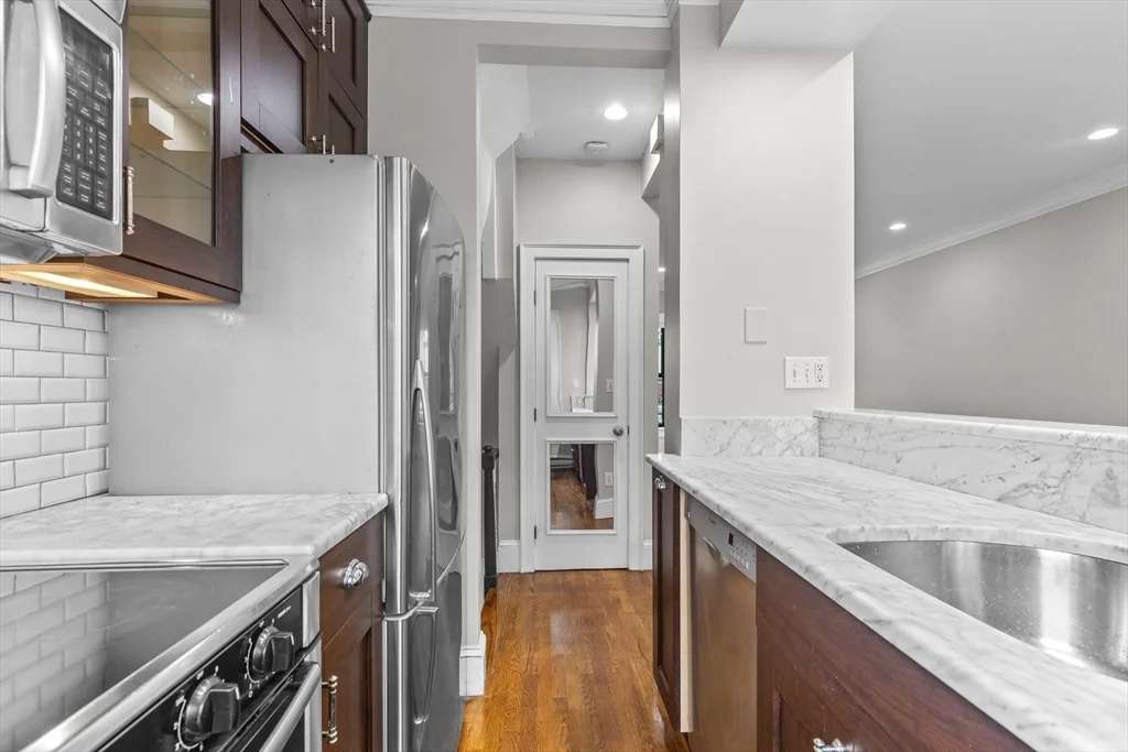 2 bed, 1 bath apartment for rent at 373 Shawmut Ave Unit 1, South End — photo 11 of 27