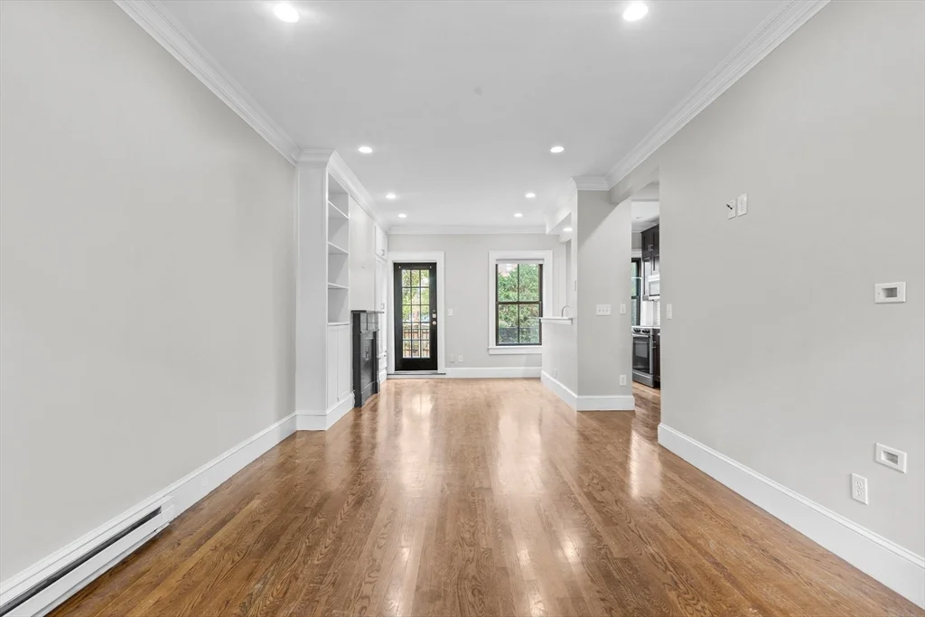 2 bed, 1 bath apartment for rent at 373 Shawmut Ave Unit 1, South End — photo 5 of 27