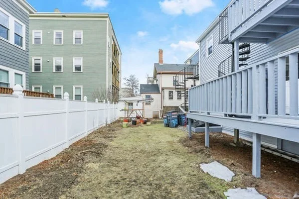 3 bed, 1 bath apartment for rent at 373 Washington St Unit 2, Central Square — photo 16 of 18
