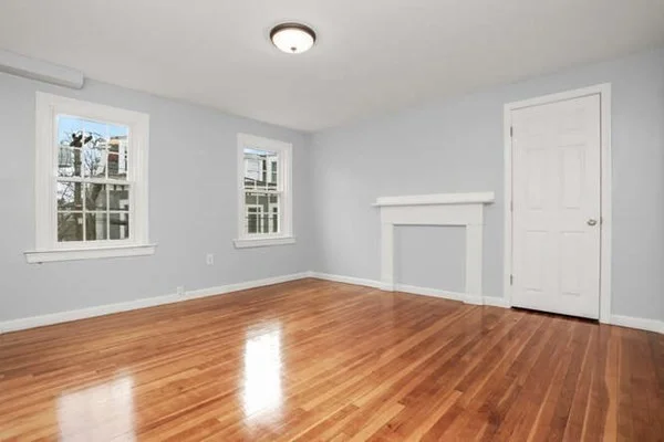 3 bed, 1 bath apartment for rent at 373 Washington St Unit 2, Central Square — photo 2 of 18