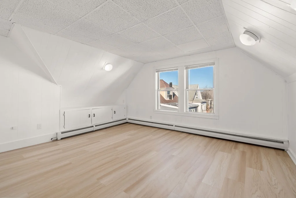 3 bed, 2 bath apartment for rent at 374-2 Shirley Unit 2, Winthrop Beach — photo 5 of 14
