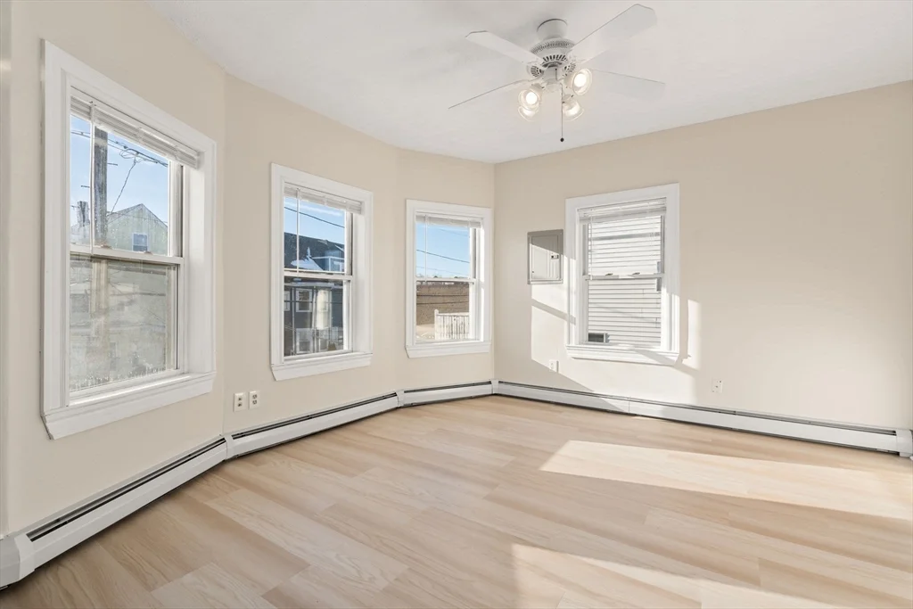 3 bed, 2 bath apartment for rent at 374-2 Shirley Unit 2, Winthrop Beach — photo 4 of 14