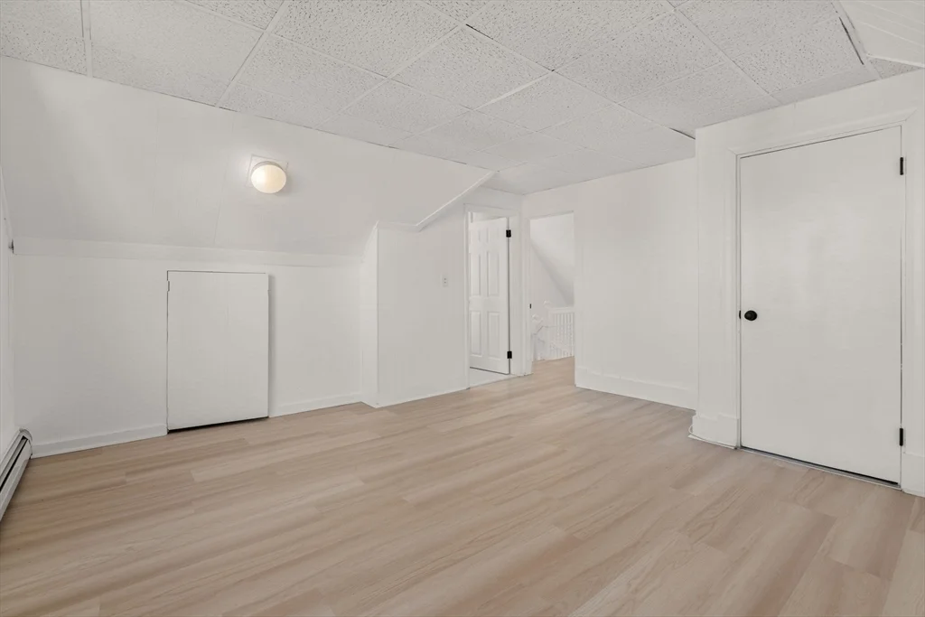 3 bed, 2 bath apartment for rent at 374-2 Shirley Unit 2, Winthrop Beach — photo 2 of 14