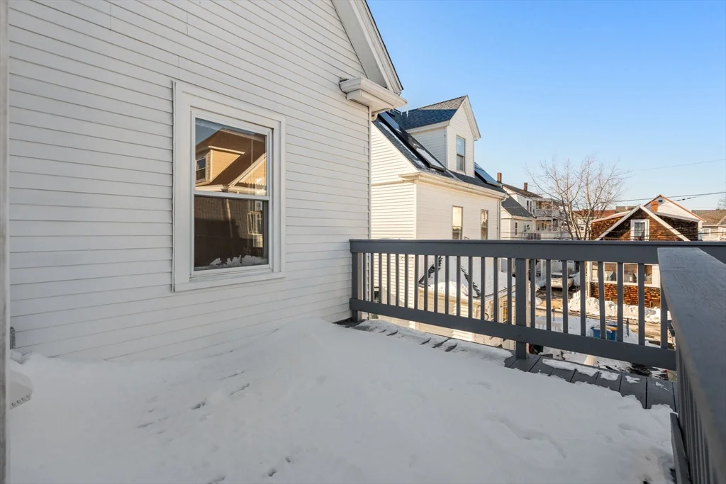 3 bed, 2 bath apartment for rent at 374-2 Shirley Unit 2, Winthrop Beach — photo 12 of 14