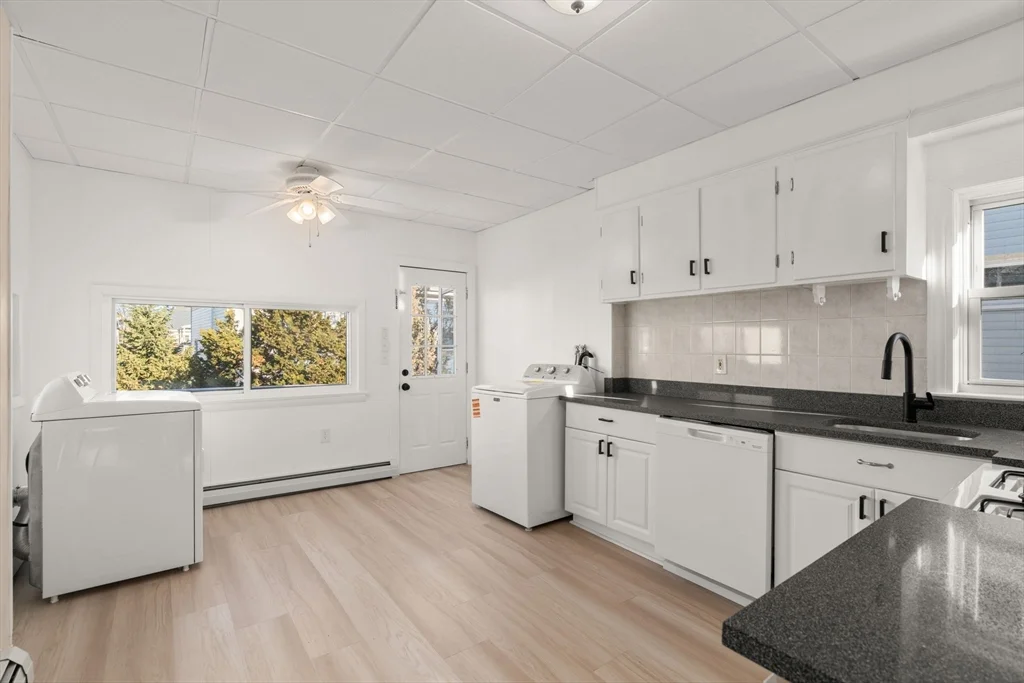 3 bed, 2 bath apartment for rent at 374-2 Shirley Unit 2, Winthrop Beach — photo 10 of 14
