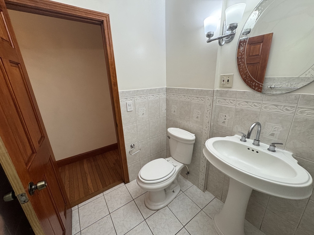 4 bed, 1 bath apartment for rent at 374 Bowdoin St Unit 1, Dorchester — photo 17 of 29