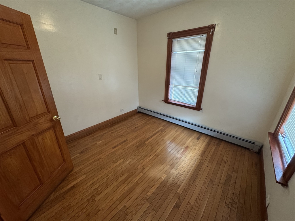 4 bed, 1 bath apartment for rent at 374 Bowdoin St Unit 1, Dorchester — photo 9 of 29