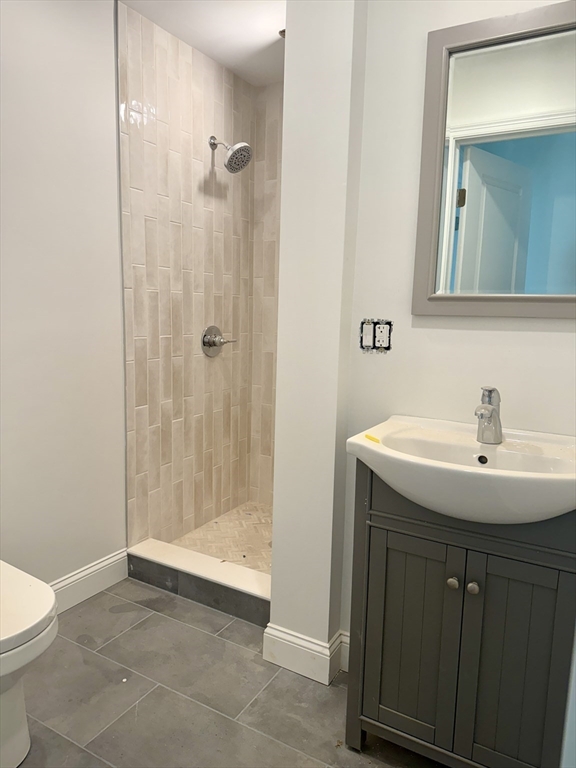 4 bed, 2 bath apartment for rent at 374 Centre St Unit 2, Jamaica Plain — photo 1 of 6