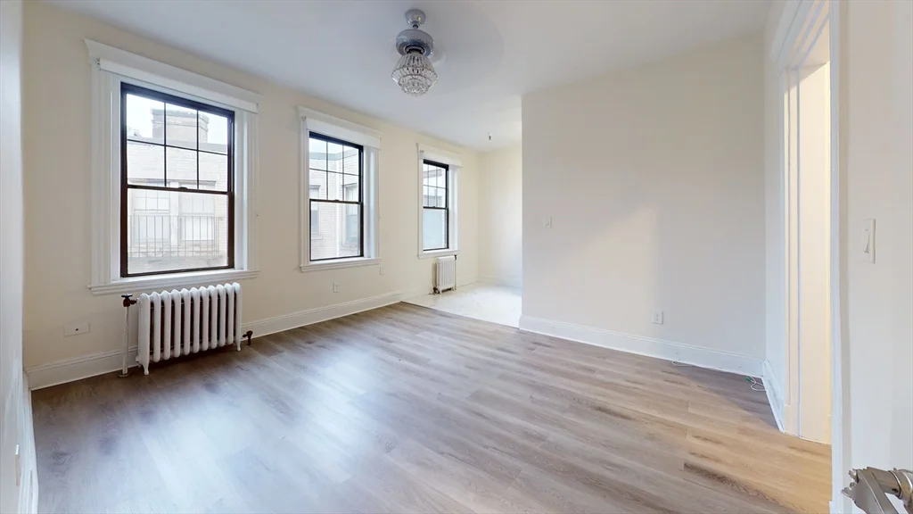 2 bed, 1 bath apartment for rent at 374 Chestnut Hill Ave Unit 52, Brighton — photo 6 of 8