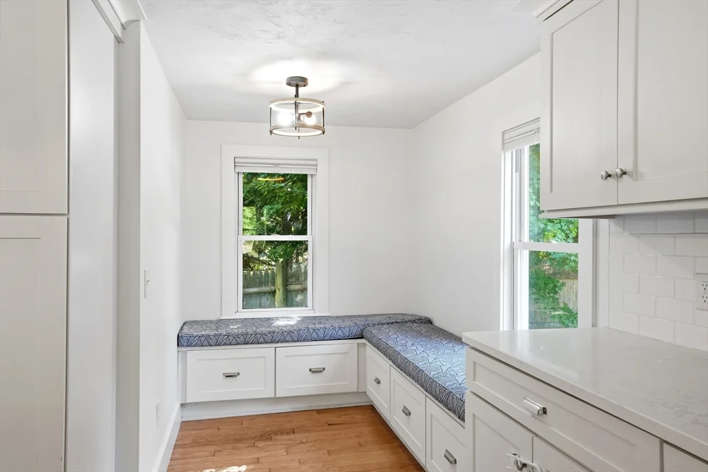 4 bed, 2 bath apartment for rent at 374 First Parrish Unit 1, Scituate — photo 12 of 27