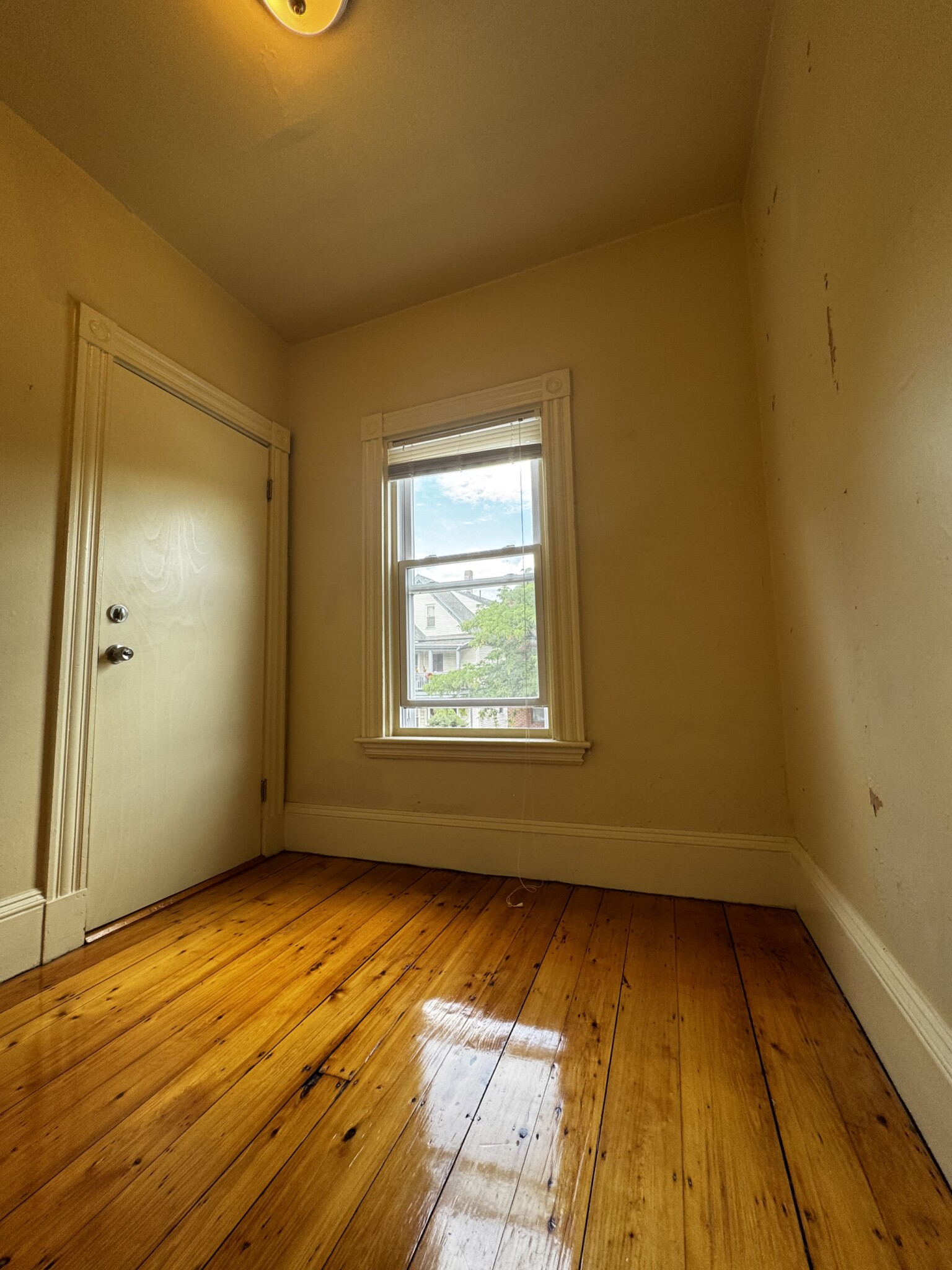 3 bed, 1.5 bath apartment for rent at 374 Highland Ave Unit SF, Davis Square — photo 20 of 25