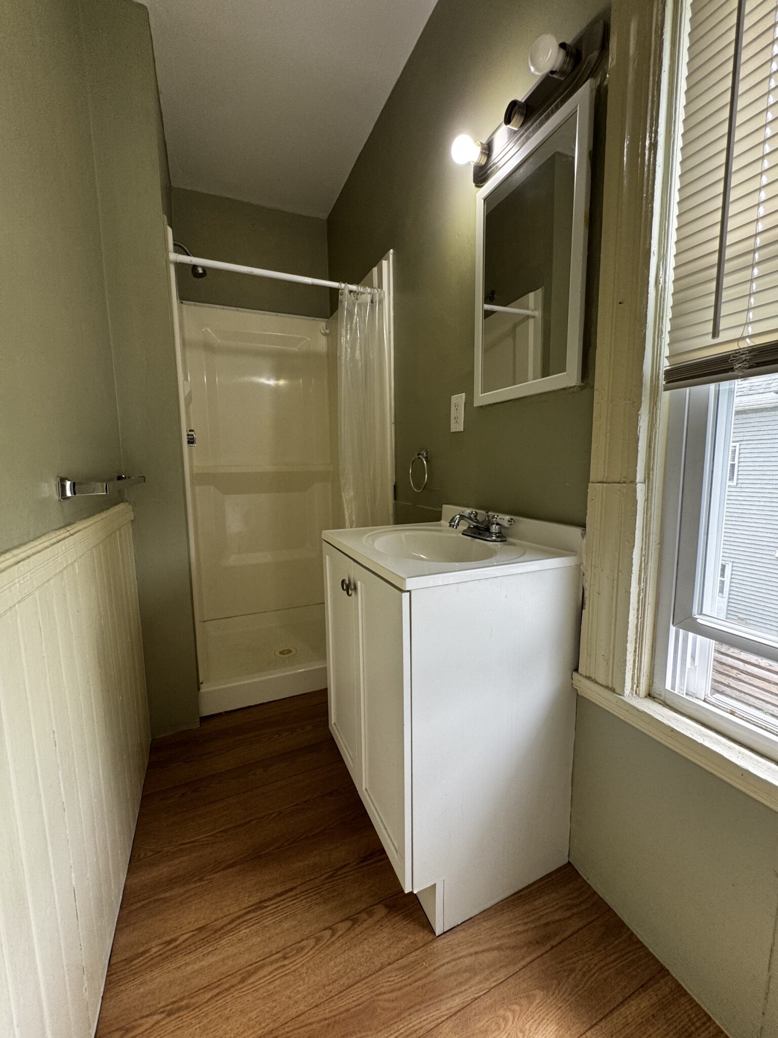 3 bed, 1.5 bath apartment for rent at 374 Highland Ave Unit SF, Davis Square — photo 19 of 25