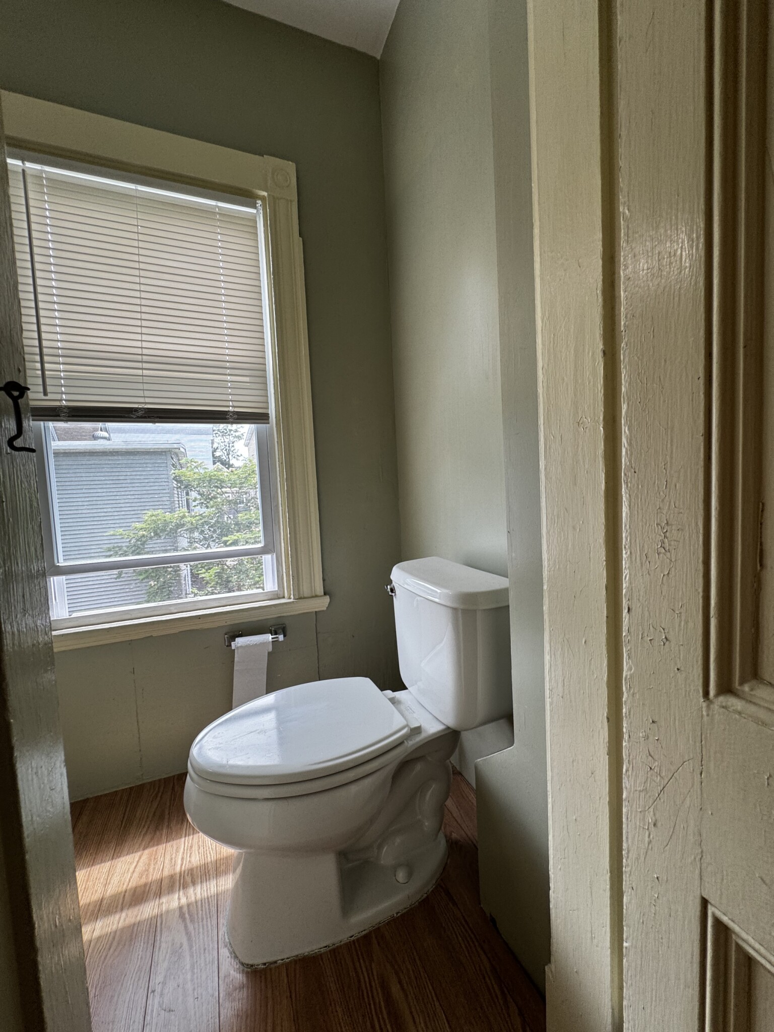 3 bed, 1.5 bath apartment for rent at 374 Highland Ave Unit SF, Davis Square — photo 18 of 25